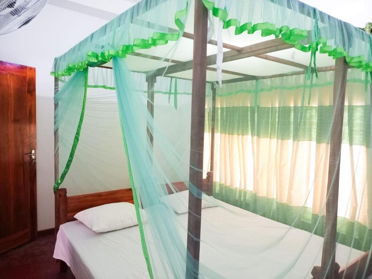 Sheen Holiday Resort Tangalle Exteriör bild
